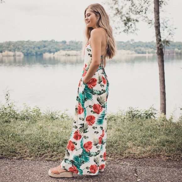 Floral Wide Leg Backless White red Jumpsuit romper - Picture 2 of 8